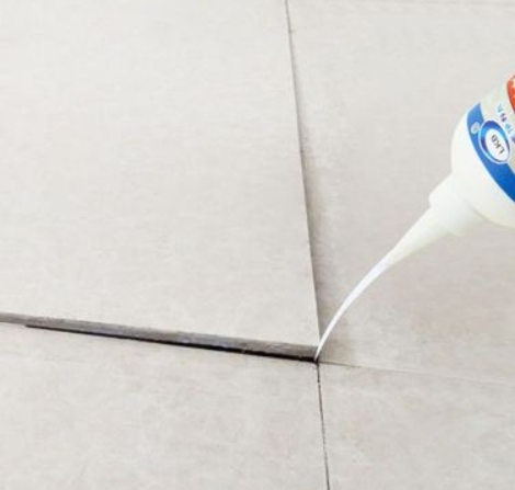 长汀瓷砖空鼓维修公司分享卫生间瓷砖脱落的原因可能有以下几点